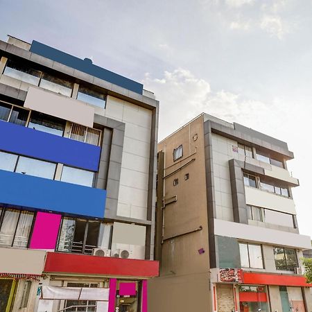 Hotel Capital O Maple View Naroda Esterno foto