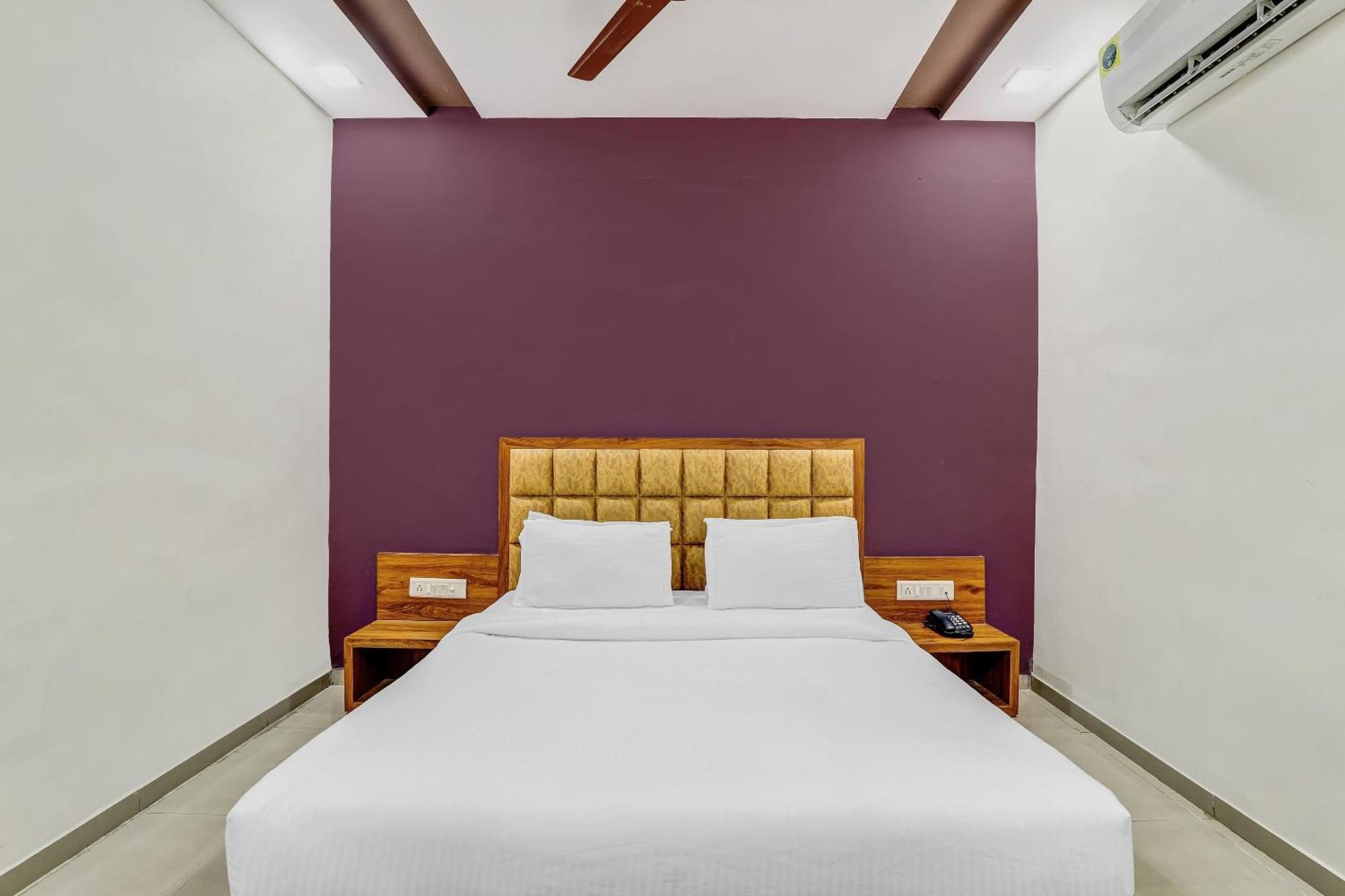 Hotel Capital O Maple View Naroda Esterno foto